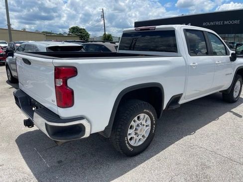 Used 2023 Chevrolet Silverado 2500 LT w/ Convenience Package AWD/4WD image 5