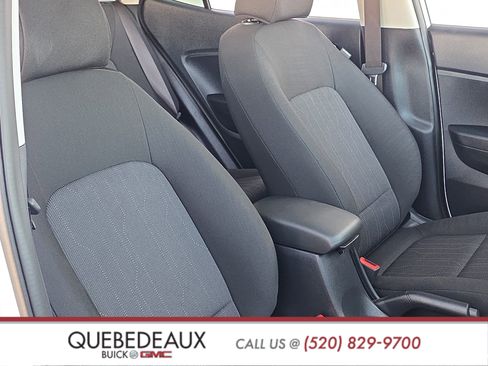 Used 2026 Hyundai Venue SE FWD image 29