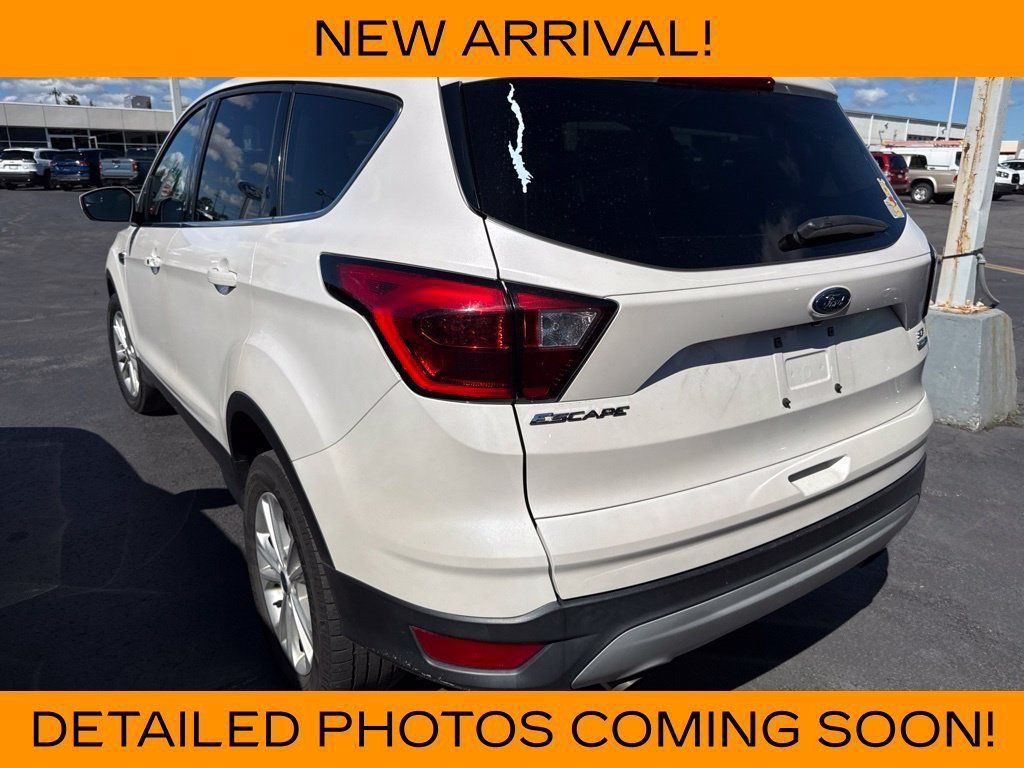 Used 2019 Ford Escape SE AWD/4WD image 5