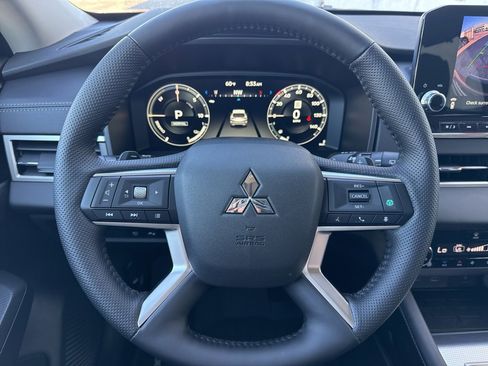 New 2025 Mitsubishi Outlander SEL image 15