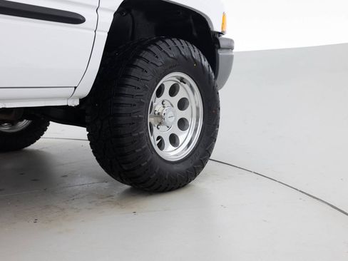 Used 2000 Dodge Ram 1500 Truck 2WD Quad Cab image 18