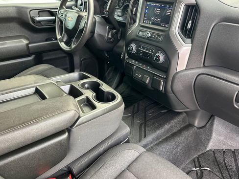 Used 2023 Chevrolet Silverado 1500 Custom AWD/4WD image 16