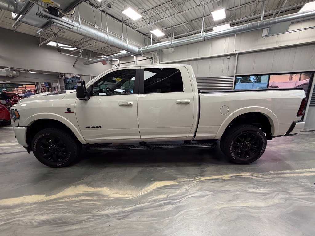 Used 2024 RAM 2500 Limited AWD/4WD image 43