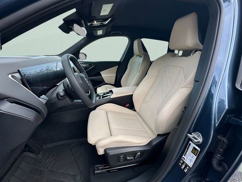 Certified 2025 BMW X3 xDrive30i w/ Convenience Package AWD/4WD image 10