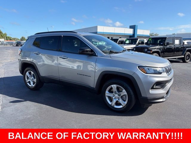 Used 2023 Jeep Compass Latitude AWD/4WD image 1