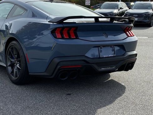 Used 2024 Ford Mustang Dark Horse image 31