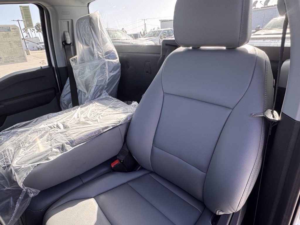 New 2025 Ford F350 XL w/ XL Chrome Package RWD image 24