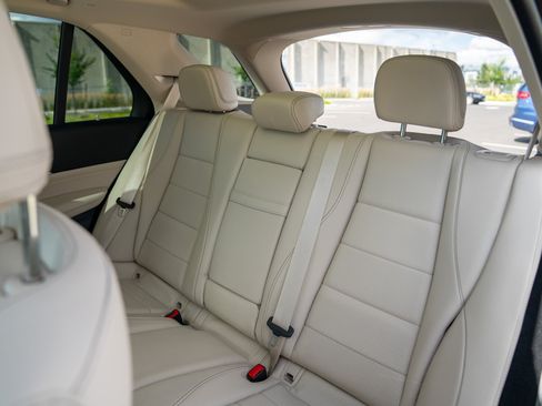 Used 2024 Mercedes-Benz GLE 450 4MATIC image 24