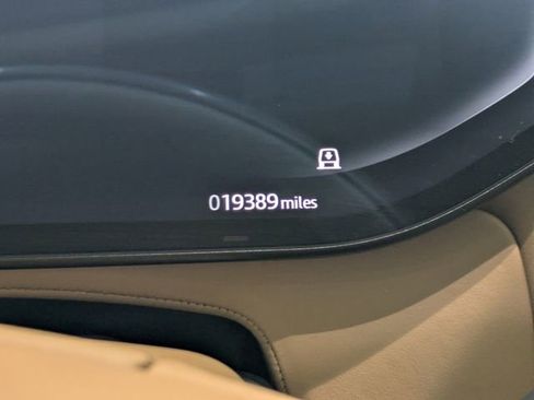 Used 2024 Land Rover Range Rover Long Wheelbase SE image 33