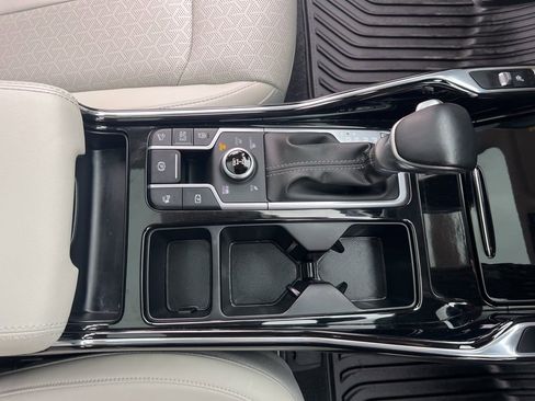 Used 2023 Kia Sorento SX image 24