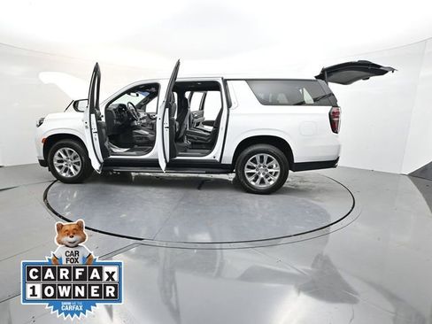 Used 2023 Chevrolet Suburban Premier image 41