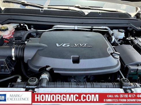 Used 2018 Chevrolet Colorado Z71 AWD/4WD image 29