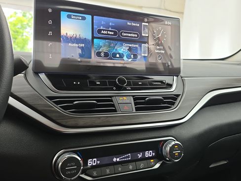 New 2026 Nissan Altima 2.5 SV FWD image 19