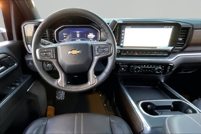 Used 2024 Chevrolet Silverado 2500 High Country w/ High Country Premium Package AWD/4WD image 8