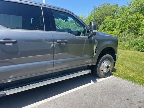 Used 2023 Ford F350 XLT AWD/4WD image 8