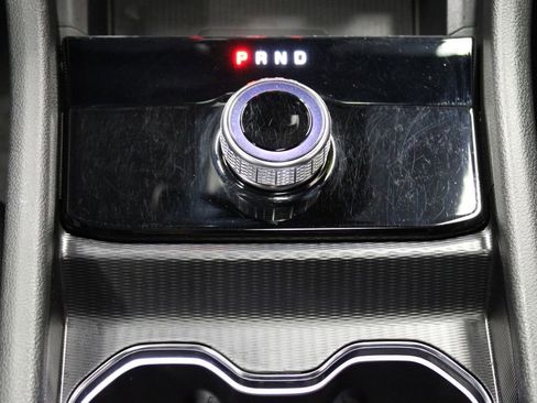 Used 2025 Jeep Grand Cherokee Altitude image 21