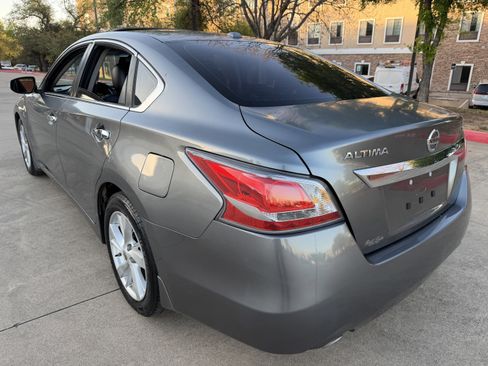 Used 2015 Nissan Altima 2.5 SL w/ Technology Package image 5