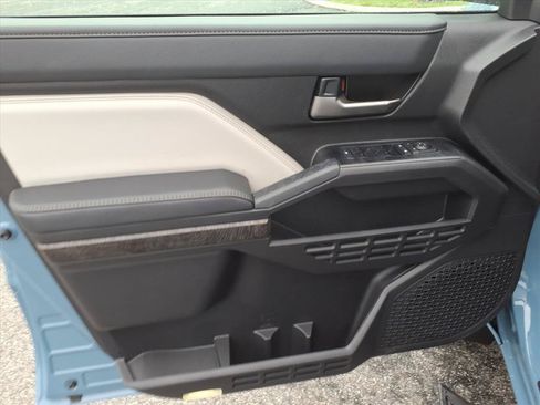 New 2026 Toyota Tacoma Limited AWD/4WD image 9