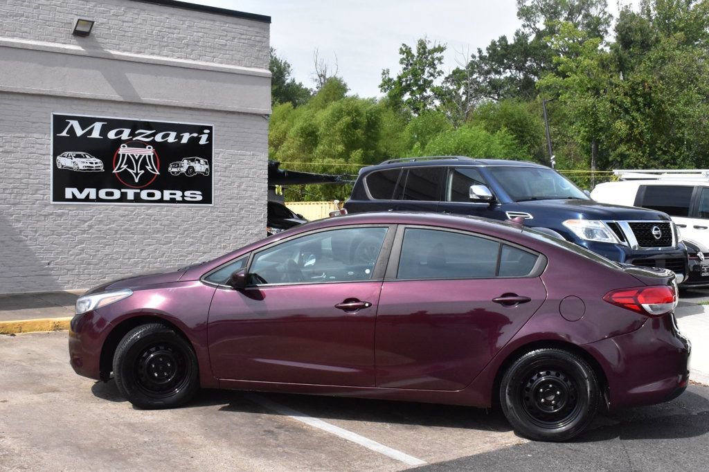 Used 2018 Kia Forte LX FWD image 3