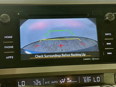 Used 2017 Subaru Legacy 2.5i Premium AWD/4WD image 15