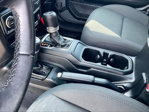 Used 2022 Jeep Wrangler Unlimited Sport image 20