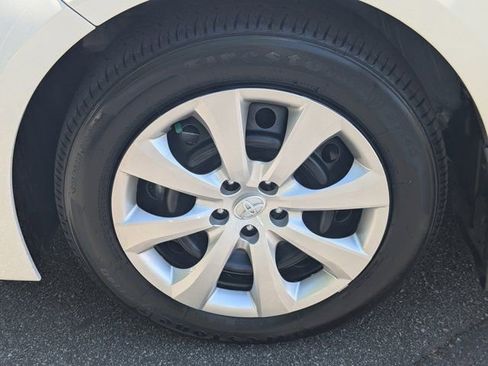 Used 2026 Toyota Corolla LE FWD image 11