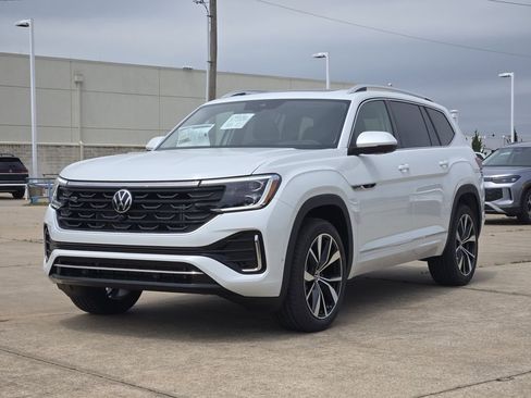 New 2026 Volkswagen Atlas SEL Premium R-Line AWD/4WD image 2