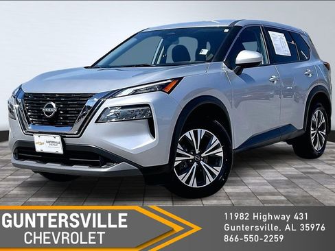 Used 2023 Nissan Rogue SV image 1