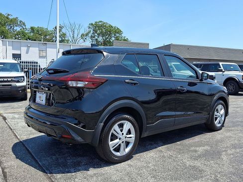 Used 2025 Nissan Kicks Play S FWD image 6