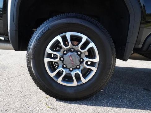 Used 2024 GMC Sierra 2500 SLT w/ SLT Convenience Package AWD/4WD image 44