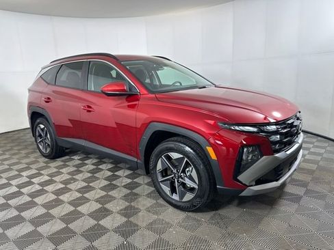 Certified 2025 Hyundai Tucson SEL image 20