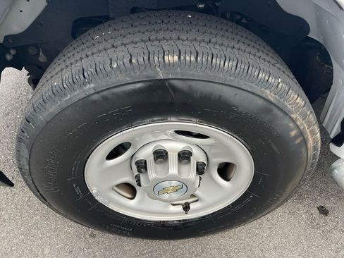 Used 2023 Chevrolet Express 2500 w/ Driver Convenience Package image 26