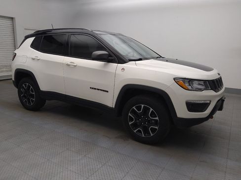 Used 2019 Jeep Compass Trailhawk AWD/4WD image 11