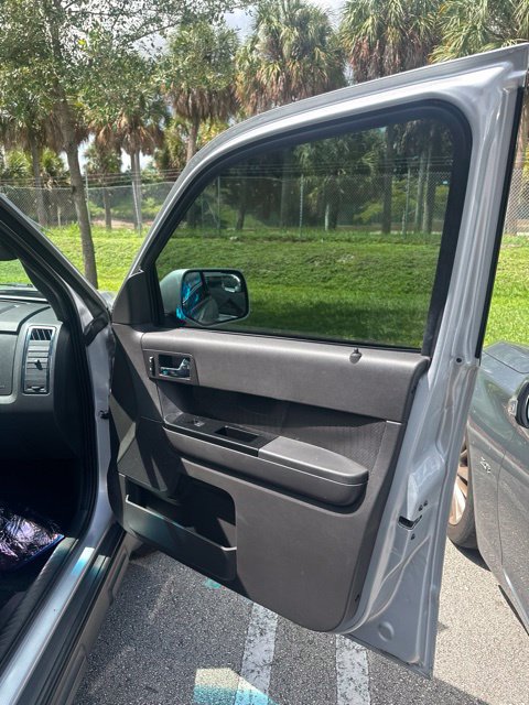 Used 2012 Ford Escape Limited FWD image 10