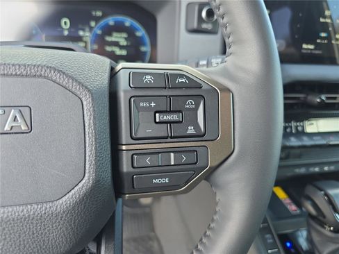 Used 2024 Toyota Land Cruiser image 32