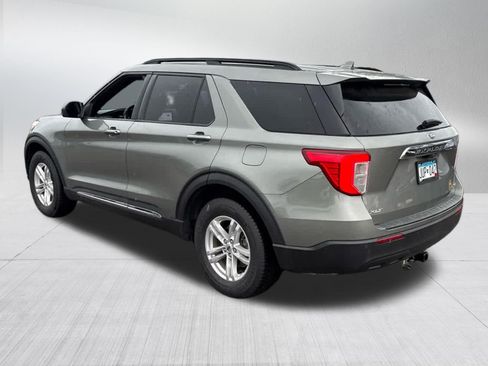 Used 2020 Ford Explorer XLT AWD/4WD image 5