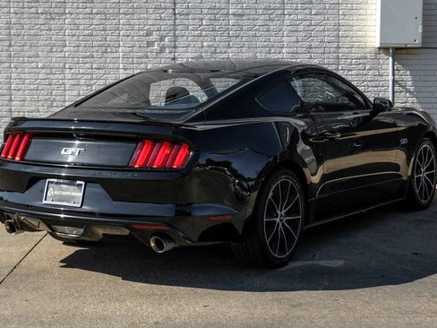 Used 2017 Ford Mustang GT w/ Interior & Wheel Package RWD image 7