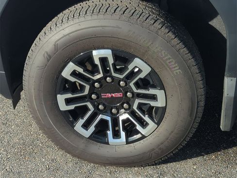 Used 2026 GMC Sierra EV Elevation image 32