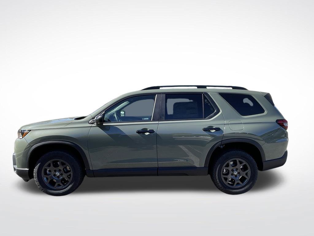 New 2026 Honda Pilot TrailSport image 2