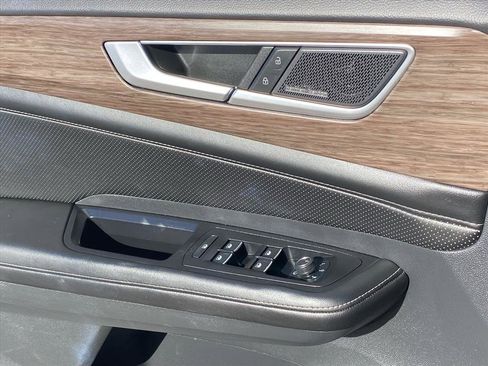 Certified 2024 Volkswagen Atlas SEL Premium R-Line image 20