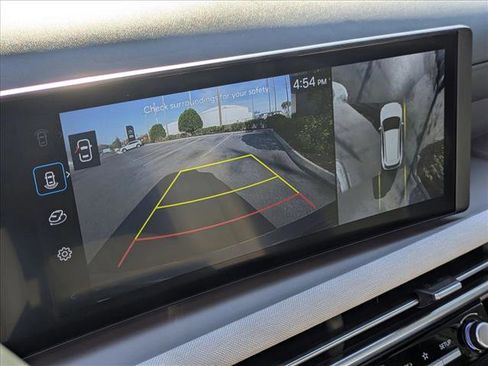 Used 2025 Hyundai Tucson Limited image 13