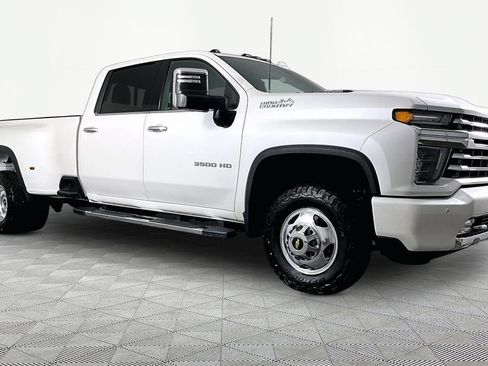 Used 2021 Chevrolet Silverado 3500 High Country AWD/4WD image 3