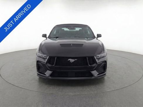 Used 2025 Ford Mustang GT Premium RWD image 5