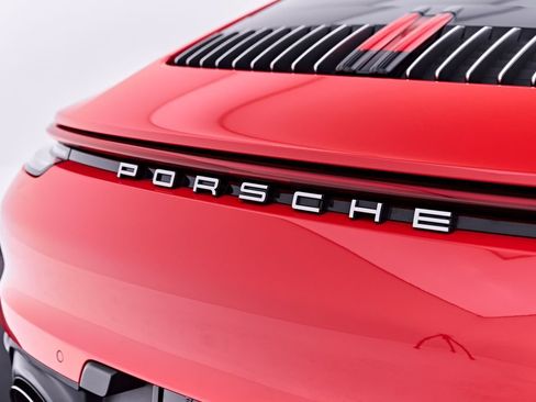 Used 2020 Porsche 911 Carrera 4S AWD/4WD image 23