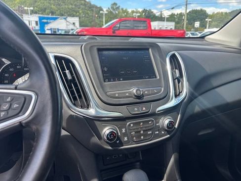 Used 2022 Chevrolet Equinox LT image 22