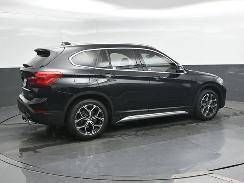 Used 2021 BMW X1 xDrive28i AWD/4WD image 3