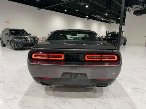 Used 2022 Dodge Challenger R/T w/ Blacktop Package image 7