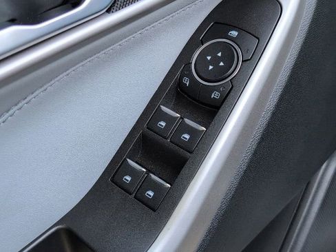 Used 2024 Ford Explorer XLT w/ Equipment Group 202A image 18