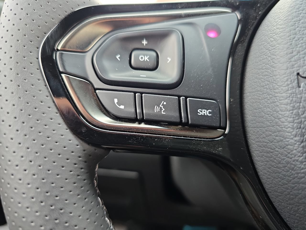 New 2025 VinFast VF 8 Plus AWD/4WD image 29