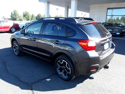 Used 2014 Subaru Crosstrek 2.0i Limited w/ Popular Package #2 image 3